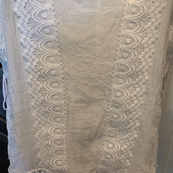 Zac and Rachel rayon blend side tassel top. Worn 1x - Picture 6 of 6